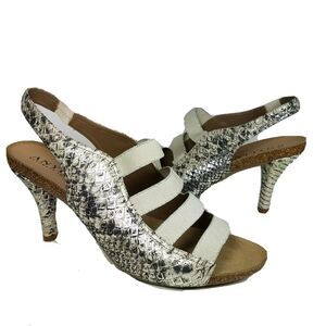 Anyi Lu Women 9.5 10 40 sandal Gray Bridget Embossed Leather heel slingback New